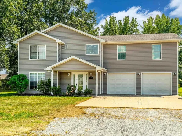 208 Townhouse Dr, Carterville, IL 62918