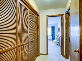 2564 Branch St APT 2, Middleton, WI 53562