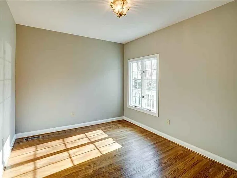3139 Stony Point Rd #E — Photo 10