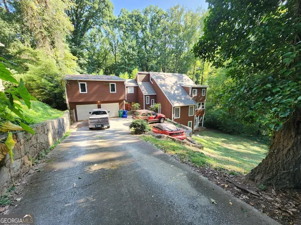258 Kenilworth Cir, Stone Mountain, GA 30083