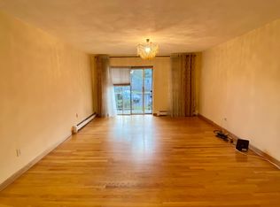 611 Watertown St APT 5, Newton, MA 02460