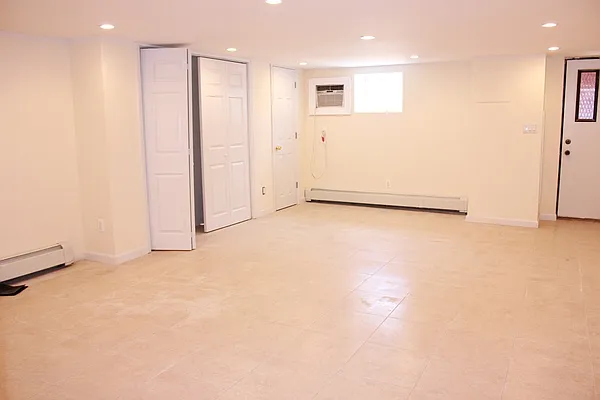 Rented by Realty 2000 Corp | media 21