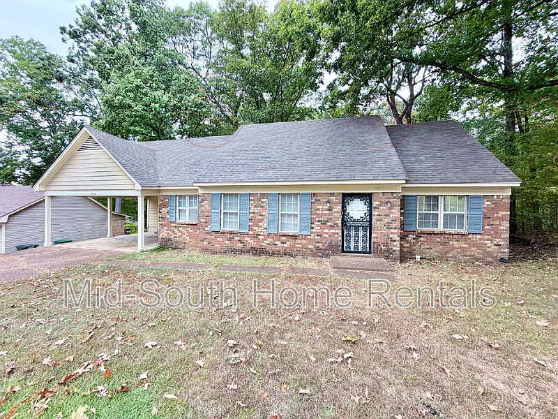 4 bed, 2.0 bath, 2113 sqft, $1,395 — Photo 2