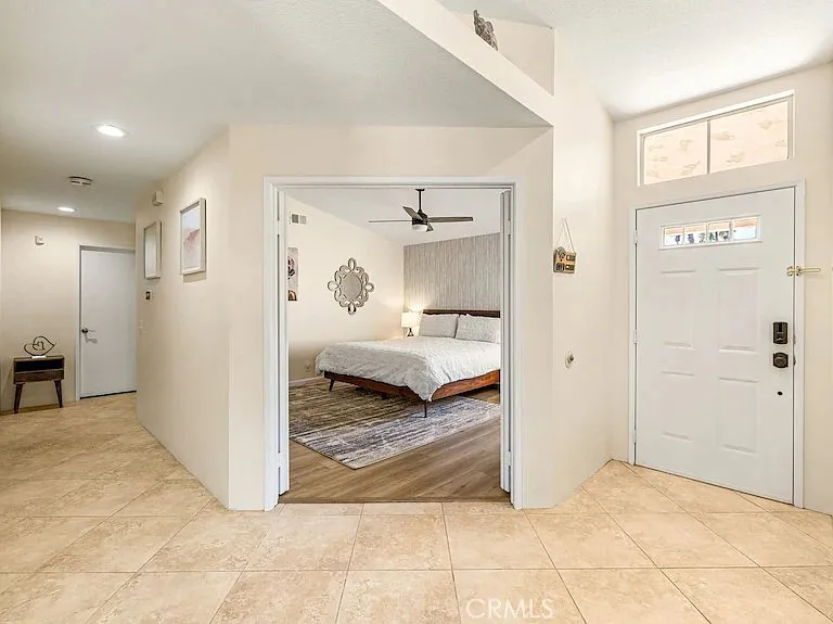 344 Vista Royale Dr — Photo 24