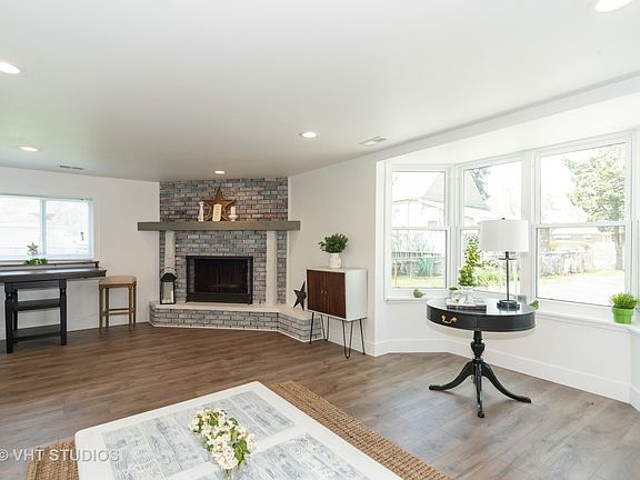 3rd image of 10119 Lyndale Ave