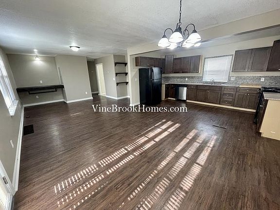 5th image of 10107 E 96th St