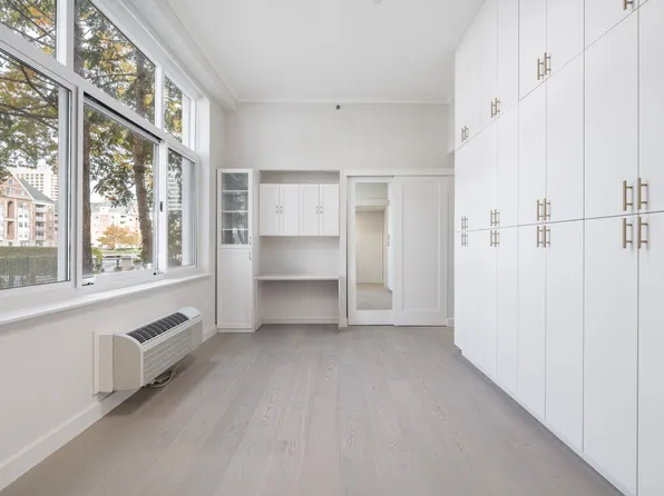 20 2nd Street image 18 of 39