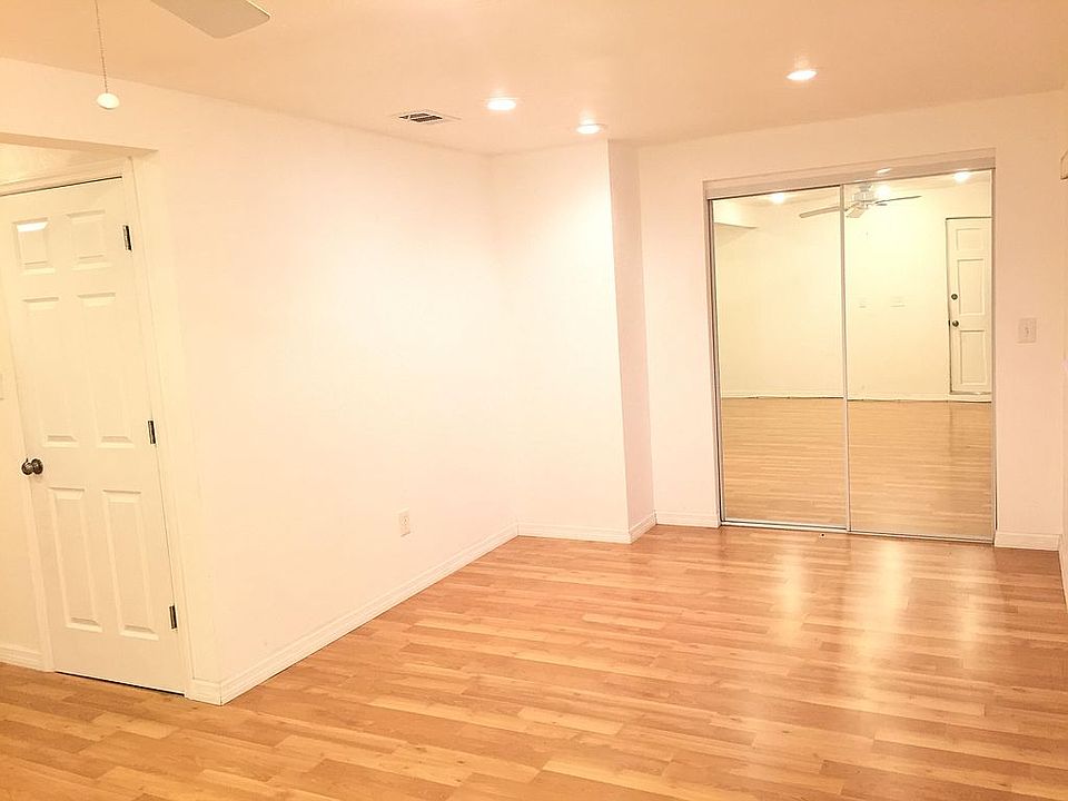 2nd image of 3001 Northwood Blvd