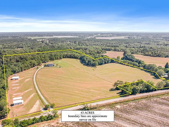 3rd image of 1690 Benton Store Rd