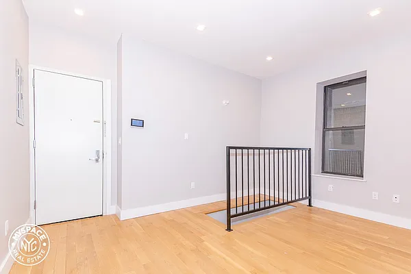 Rented by MySpaceNYC | media 15