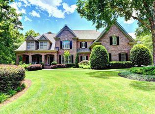 7135 Blackthorn Ln, Suwanee, GA 30024