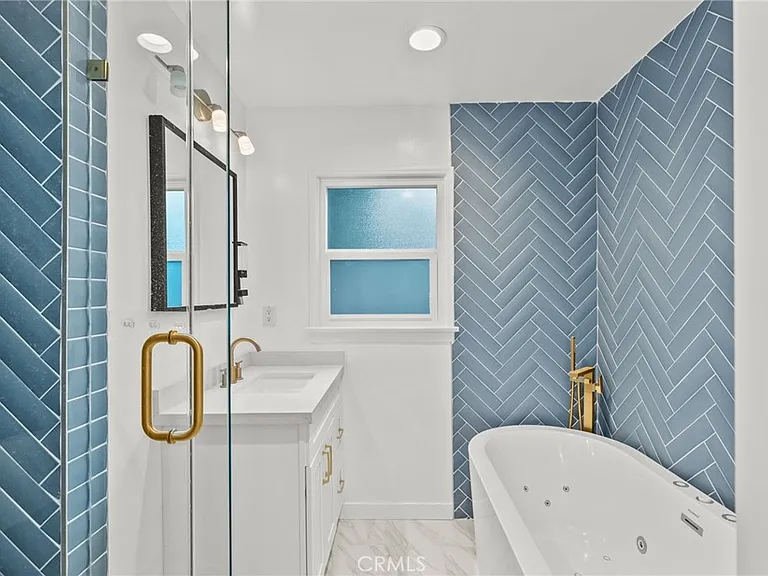 5937 Ranchito Ave — Photo 10