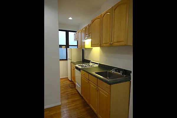 Rented by Authentic Realty | media 22