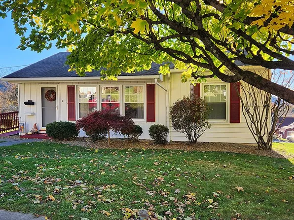 615 Elm Ave, Clearfield, PA 16830