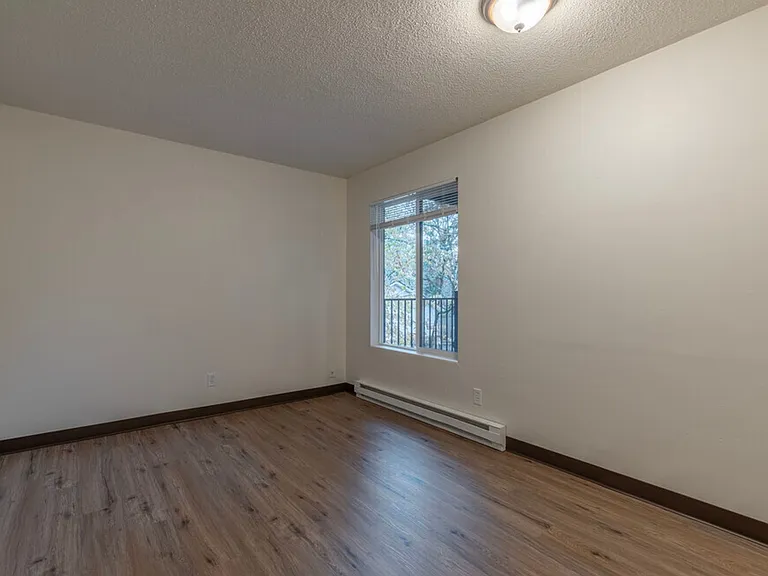 Brooktree Apartments — Photo 7
