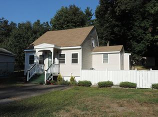 6 Fairview Ave, Tyngsboro, MA 01879
