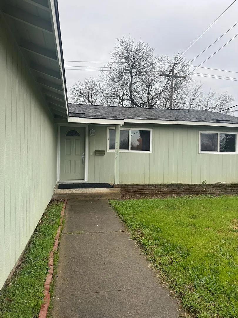 Building Photo - 2253 Zinfandel Dr