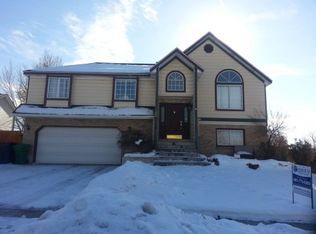 1682 E Edgecliff Dr, Sandy, UT 84092