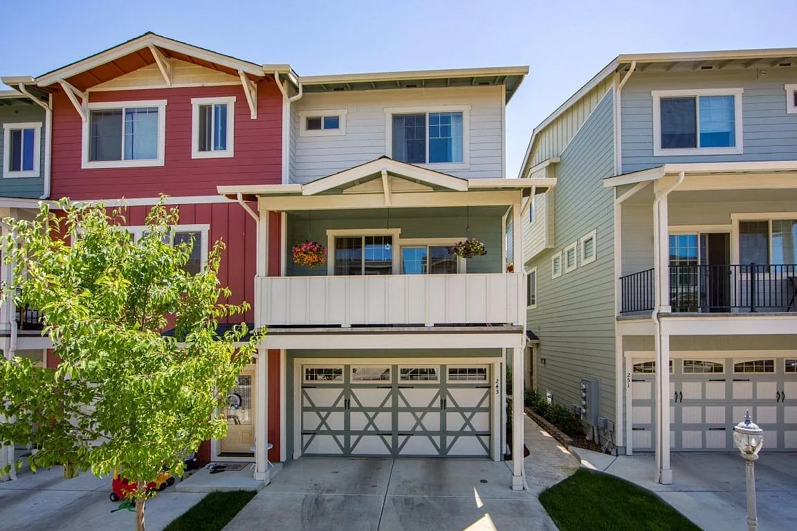 245 Cherry Bark Ln photo 1