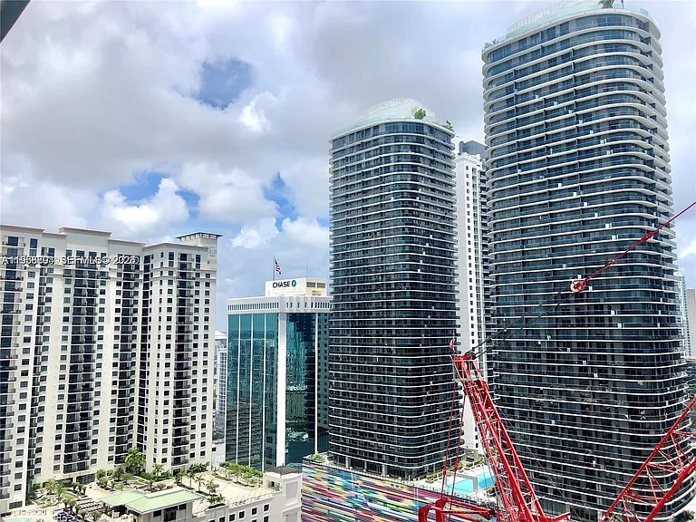 1000 Brickell Plz #2414 — Photo 30