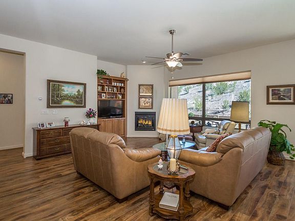 4th image of 1723 Trinity Rose Dr