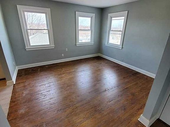 4th image of 177 Sunset Ave APT 2