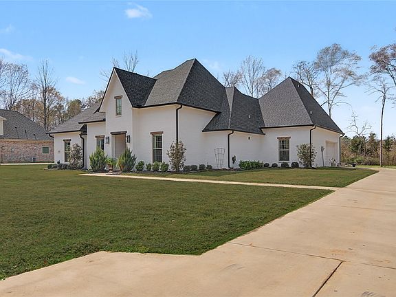 3rd image of 347 Ridge Dr