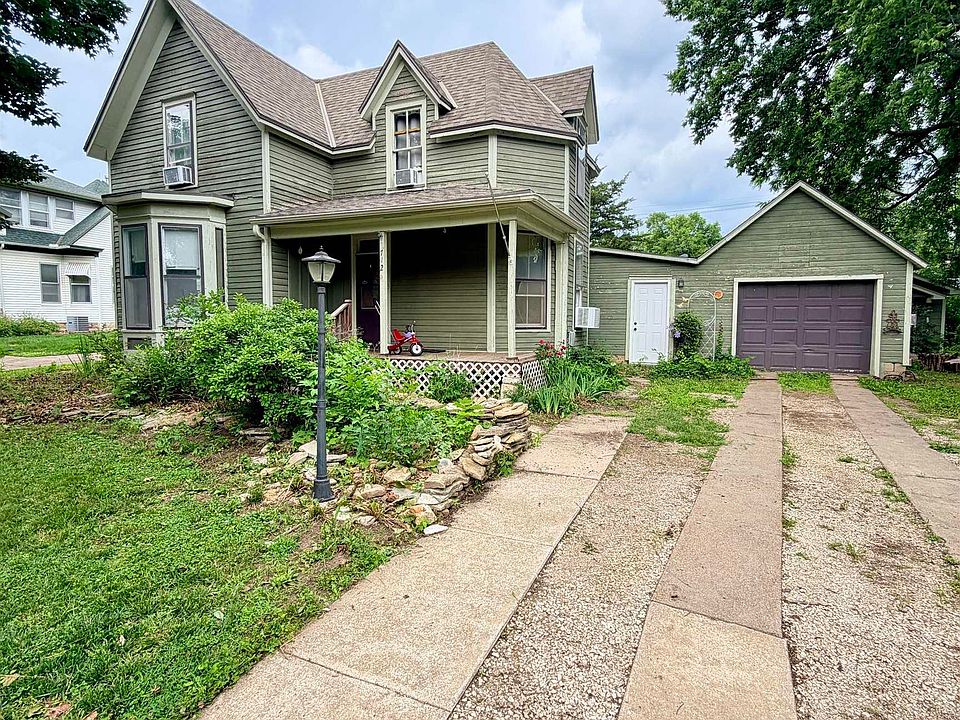 1st image of 712 Hockaday St