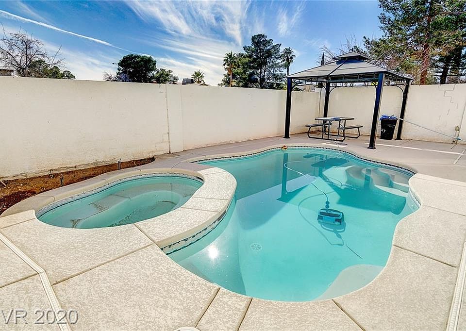 1st image of 7285 Sequoia Springs Dr