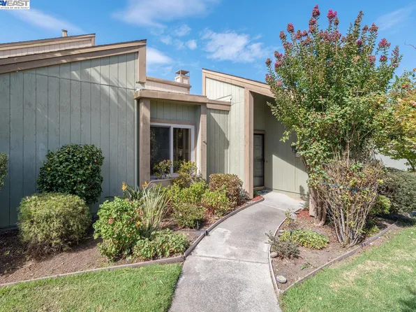 3334 Cook Ln, Alameda, CA 94502
