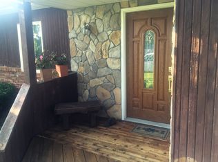 43 Berkshire Rd, Holbrook, NY 11741