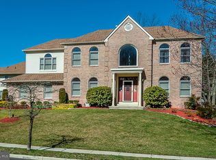 17 Elliot Dr, Voorhees, NJ 08043