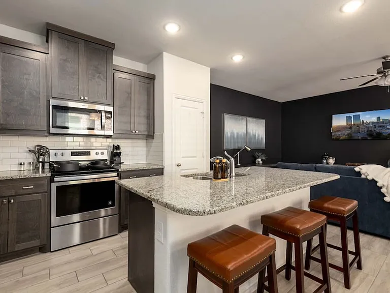 Farsight Dr — Photo 10