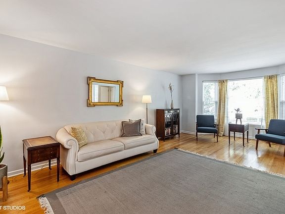 2nd image of 919 Belleforte Ave