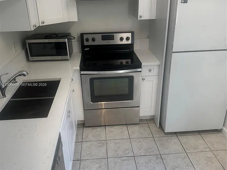 9450 Live Oak Pl #305 — Photo 10