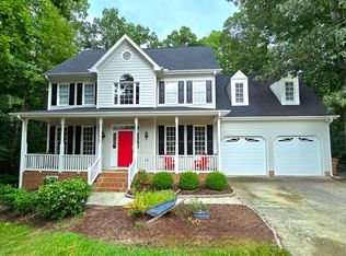 102 Parkwhisper Ct, Cary, NC 27519