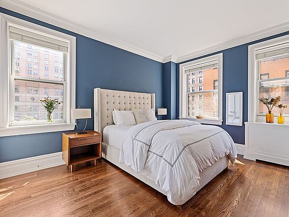 4th image of 610 W 110th St APT 4D