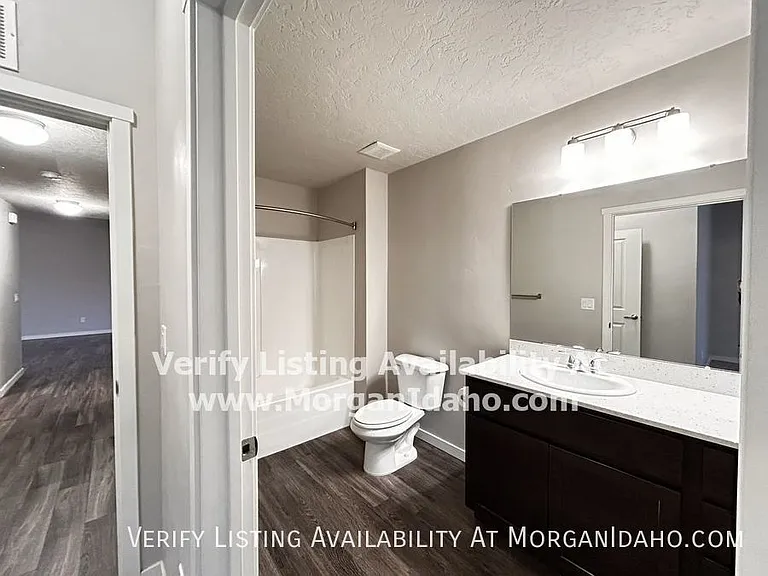 1021 S Elder St #302 — Photo 8