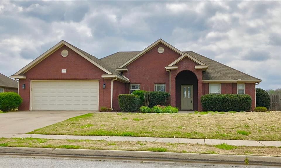 1st image of 2339 Stonecrest Dr