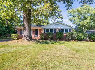 1921 Starbrook Dr, Charlotte, NC 28210