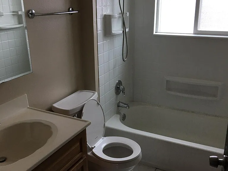 10749 Owens St — Photo 31