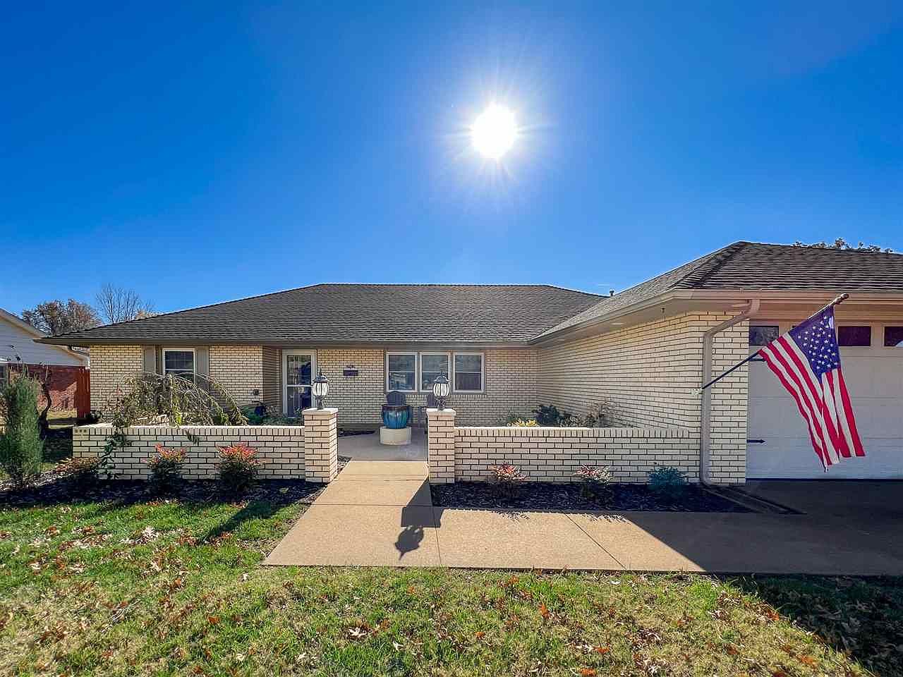 2912 Canterbury Ave, Ponca City, OK 74604 Zillow