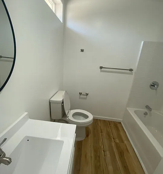 1225 C N Perry Road 1 #1 — Photo 8