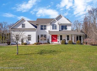 43 Wildernest Dr, Moscow, PA 18444