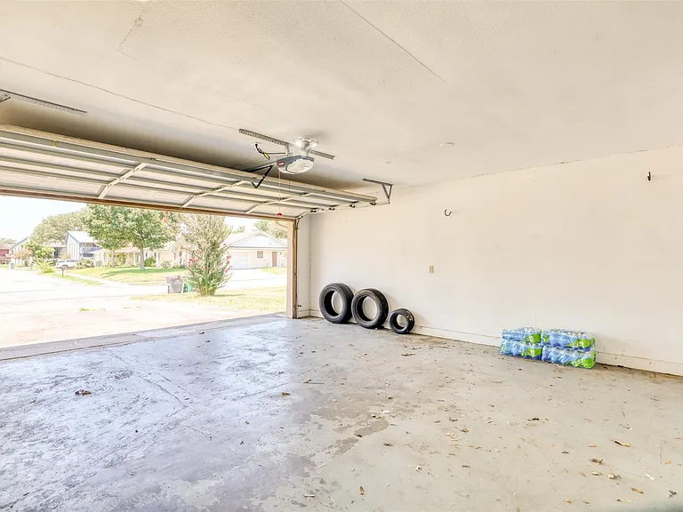 607 Rosewood Dr — Photo 28