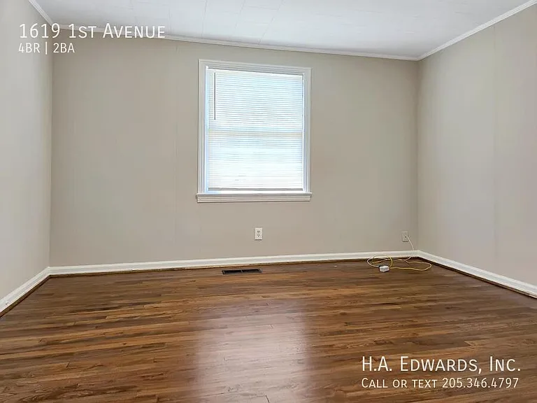 1619 1st Ave — Photo 8