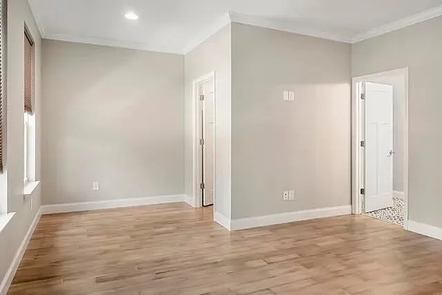 1916 Young Road Southeast, Unit Unfurnished — Photo 4