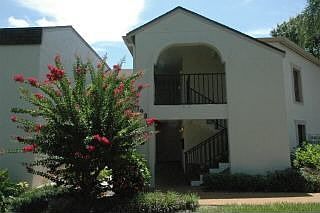 1st image of 798 Capri Isles Blvd APT 125