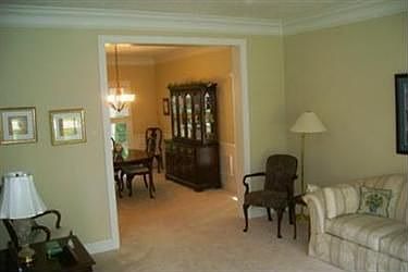 5th image of 665 Rock Creek Dr