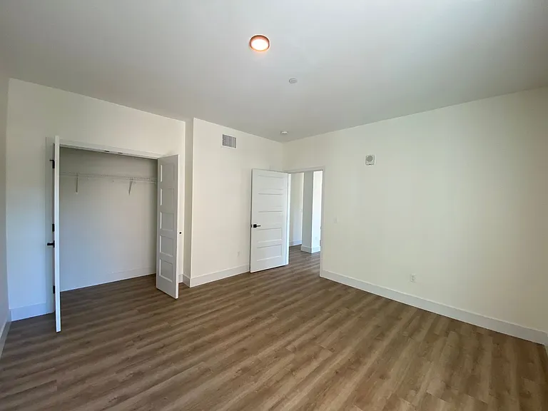 One Park Apartments — Photo 65